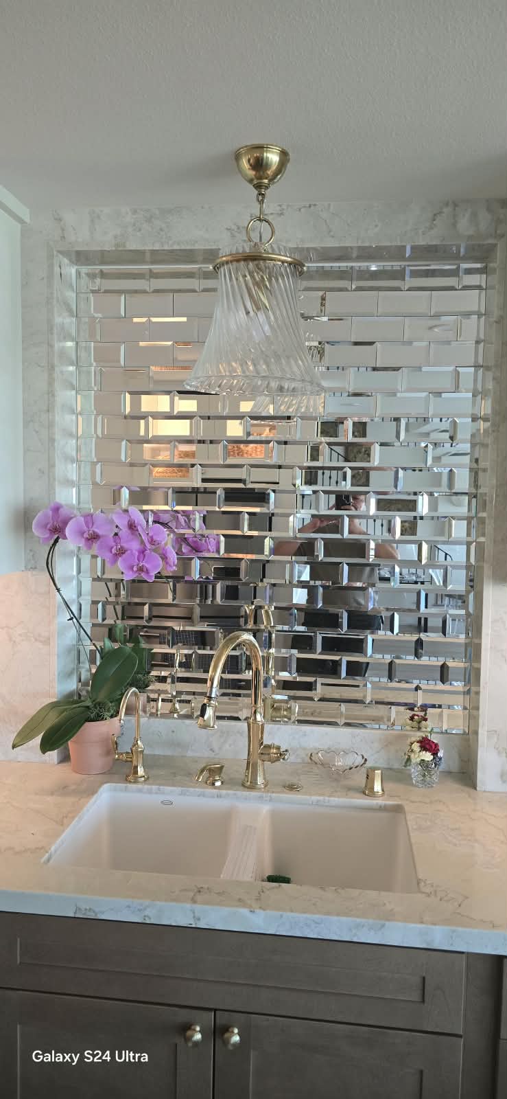 Custom Beveled Mirror Tile Wall – Made to Your Exact Size